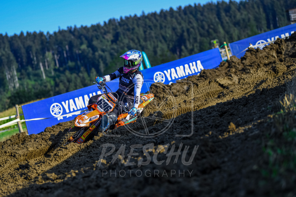 MX1 (31) | Paeschuphoto Shop - Wer nicht sucht der auch nicht findet.Ob Motocrossbilder oder von einem besuchtem Spiel, Hauptsache Action. - Realisiert mit Pictrs.com