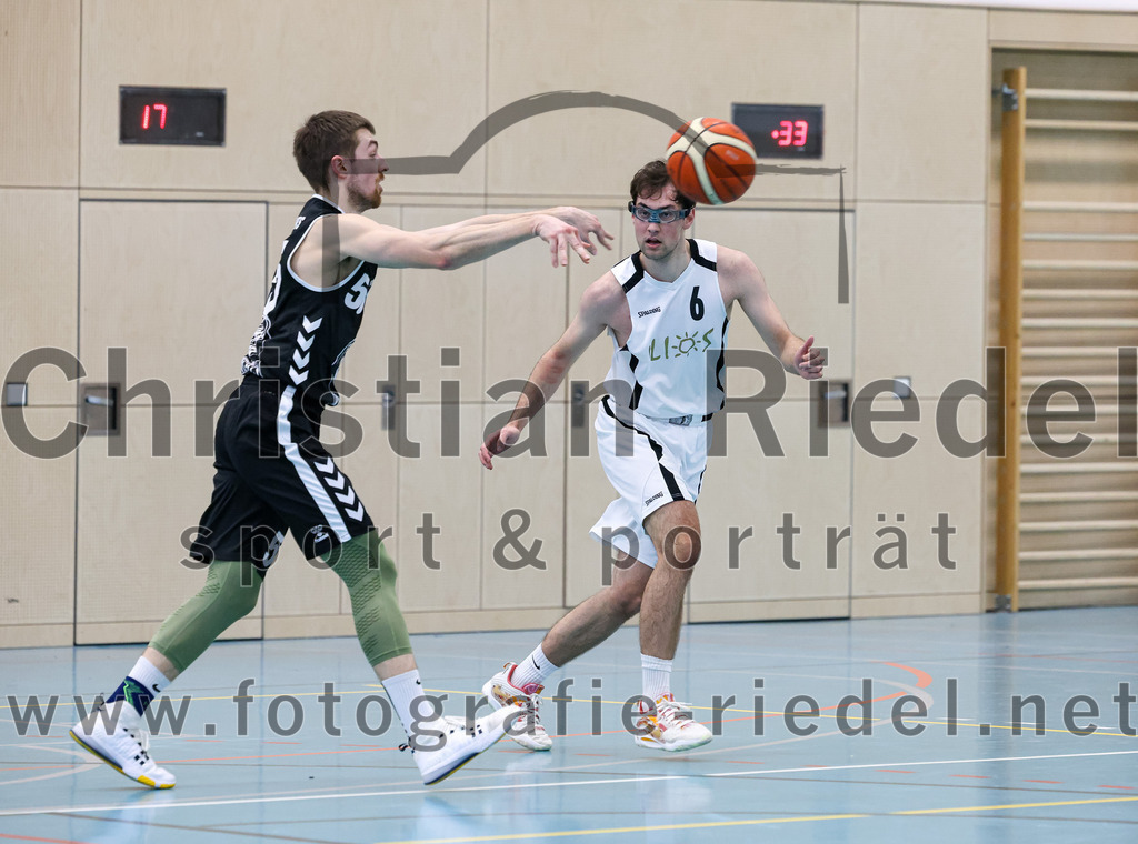 2023-03-26_056_TSV_Vaterstetten_gegen_Wacker_Knights_Burghausen | Vaterstetten, Deutschland, 26.03.2023:
Basketball, Bayernliga Herren Südost 2022 / 2023, 17. Spieltag, TSV Vaterstetten gegen Wacker Knights Burghausen, Endergebnis: 

Maximilian Rothe (TSV Vaterstetten, #6)

Foto: Christian Riedel / fotografie-riedel.net