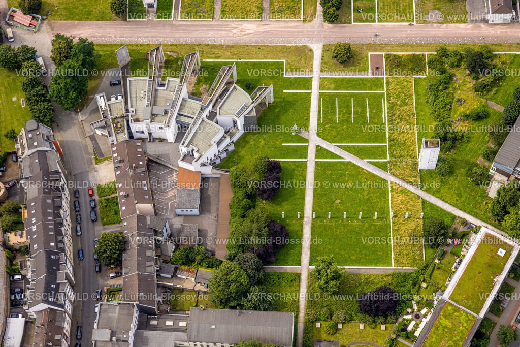 Duisburg240705003-Mitte | Luftbild, Synagoge, Jüdische Gemeinde Duisburg-Mülheim-Oberhausen K.d.ö.R, Garten der Erinnerung, Formen und Farben, Altstadt, Duisburg, Ruhrgebiet, Nordrhein-Westfalen, Deutschland