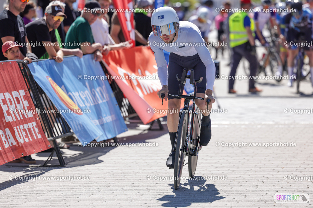 VJ__4764 | Neusiedlersee Radmarathon 2026@sportshot_your_pictrs #yourpictures#roadtowm2029 #nrm #neusiedlerseeradmarathon #neusiedlersee #neusiedlerseetourismus #burgenland #mörbisch #nrm26 #burgenlandtourismus #voglundco #poweredbyburgenlandtourismus #radsport #rad #marathon #ucigranfondo #visitburgenland #ucigranfondoworldseries