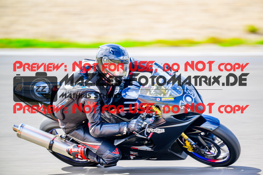 MaZZes_FotoMatrix_240911_6007705_7058 | GELB