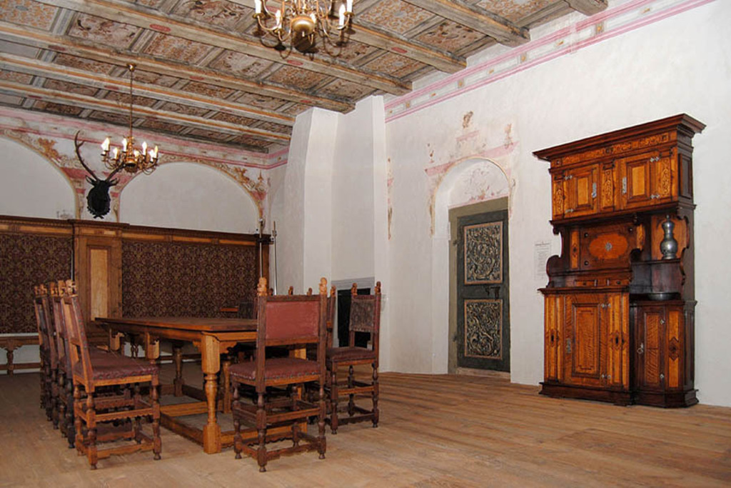 Torgau - Bürgermeister-Ringenhain-Haus | Entdecke über 20 Kategorien Leipzig-Motive: Foto-Downloads, hochwertige Poster, Leinwand- & Fine-Art-Prints. Jetzt Lieblingsfoto im Bildlexikon Leipzig Shop bestellen!