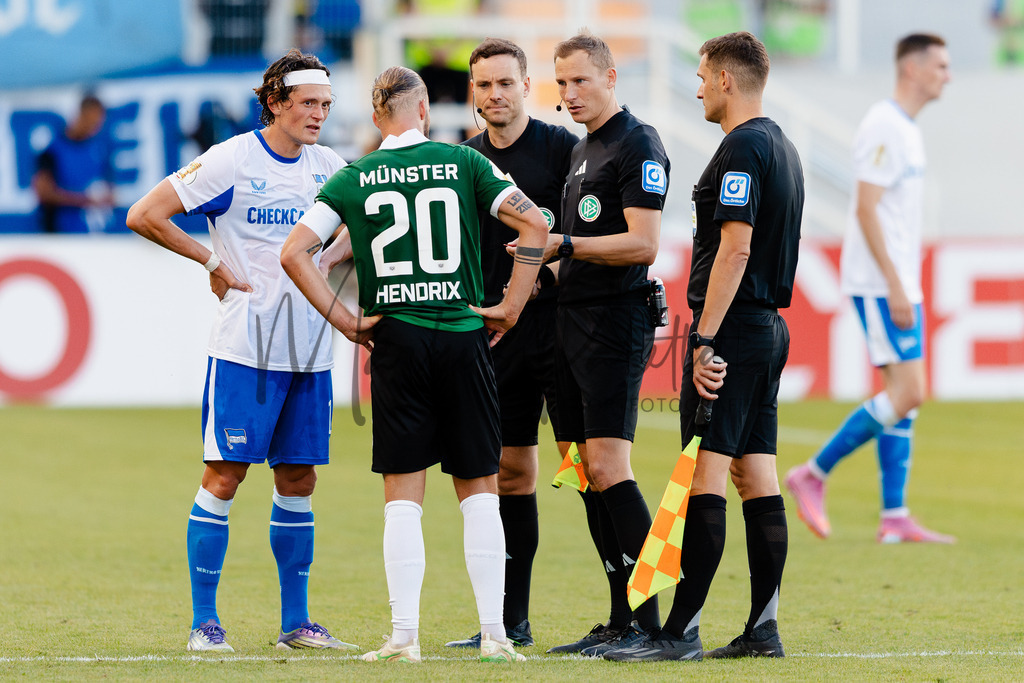 DFB-Pokal 2025/2026, 1. Runde: SC Preußen Münster - Hertha BSC Berlin | Münster, 18.08.2025: DFB-Pokal 2025/2026, 1. Runde, SC Preußen Münster gegen Hertha BSC Berlin im LVM-Preußenstadion in Münster.(Foto: sportfotografie.ms | Markus Paletta) - Realisiert mit Pictrs.com