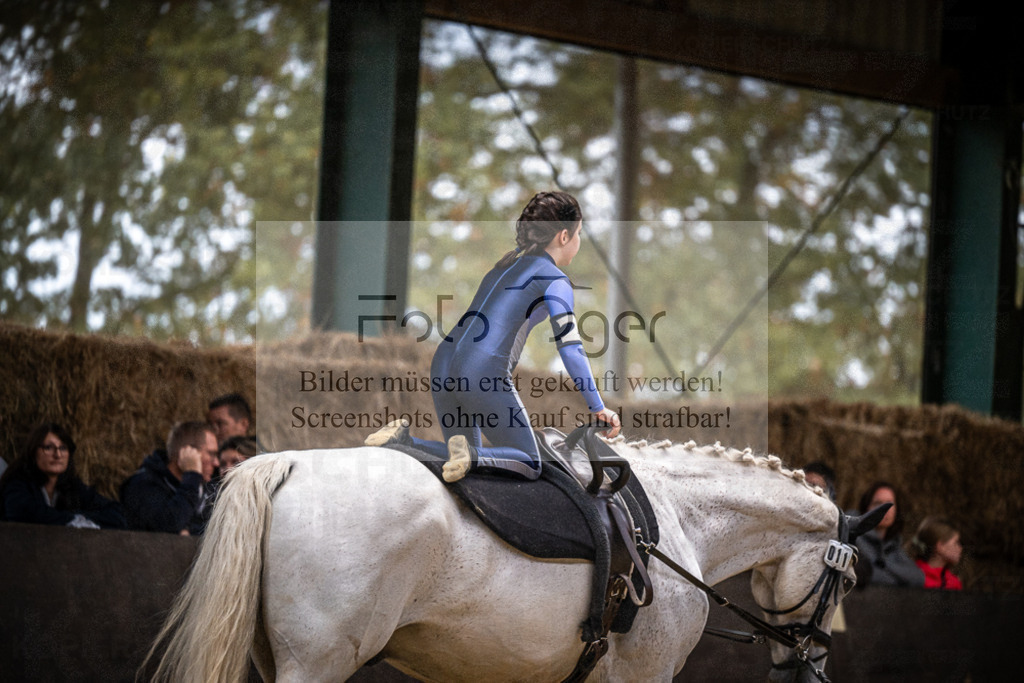 DOS_0085 | Entdecke hochwertige Reitturnierfotos von Foto Oger. Professionell, emotional und authentisch – jetzt Lieblingsmomente im Shop bestellen.Deutschlandweite Turnierfotografie. - Realisiert mit Pictrs.com