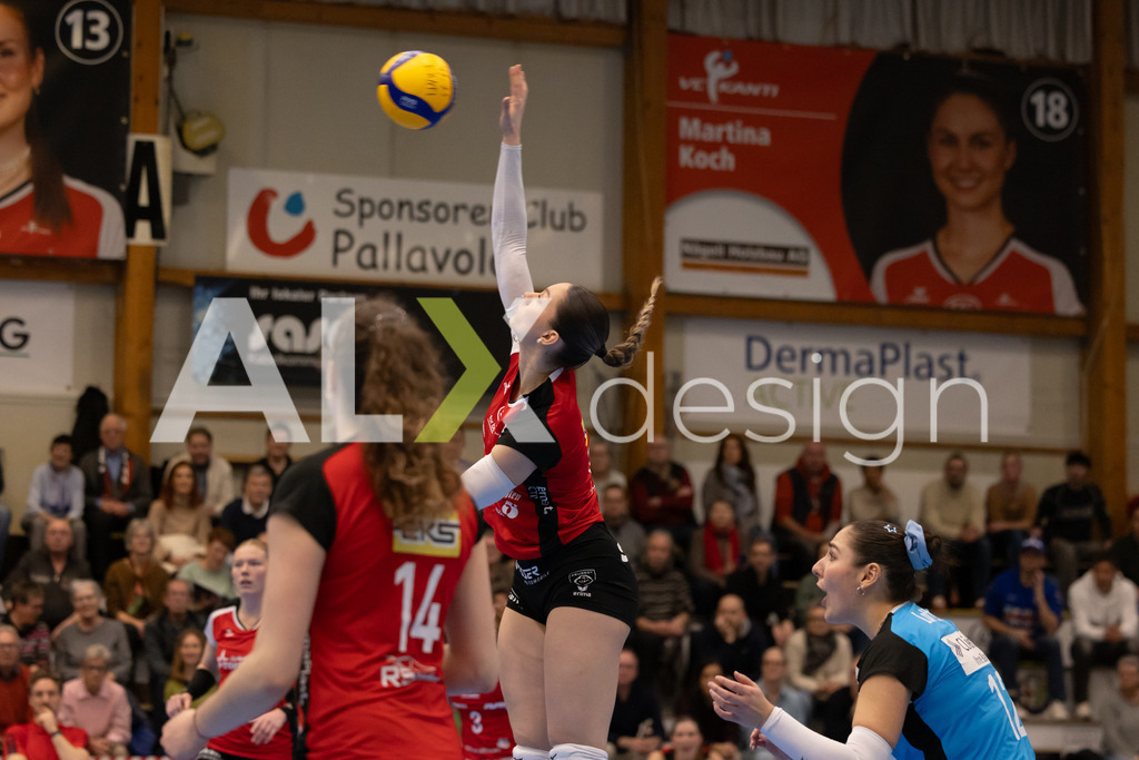 Volleyball I Frauen I Saison 2025-2026 I Volleyball NLA | Women I 1/4 Finals I VC Kanti Schaffhausen - BIWI Volleyball Franches-Montagnes I 21.02.2026 | 17 Leana Zuvic (CH) (VC Kanti Schaffhausen) - Aussen - Realisiert mit Pictrs.com