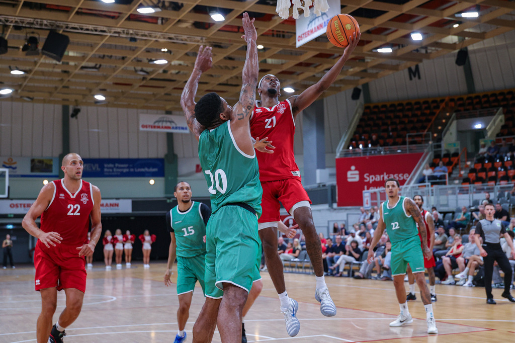 BAYER GIANTS vs VET-CONCEPT Gladiators Trier Test-34 | Fotos von Basketballspielen aus dem Raum NRW fotografiert von Gero Mueller-Laschet und Daniel Schaefer - Realisiert mit Pictrs.com