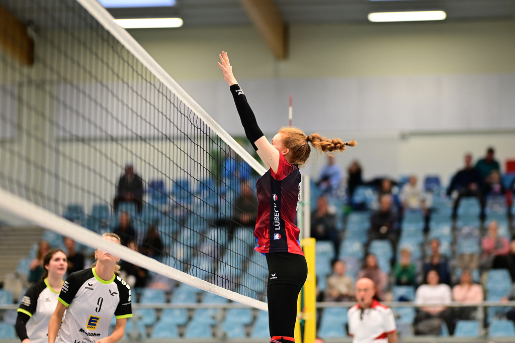 Volleyball I Frauen I Saison 2024-2025 I Regionalliga Nord I VT Hamburg - VSG Lübeck | Der Sportfotograf. - Realisiert mit Pictrs.com