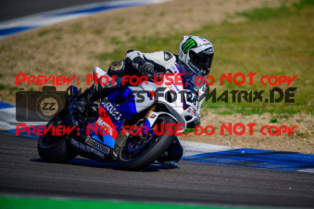 MaZZes_Fotomatrix_20250407_6007705_8902 | WEISS