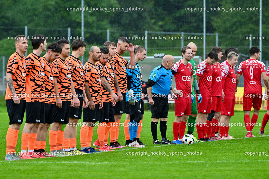 SV Viktoria Viktring vs. FC Mondi Frantschach | FC Frantschach Mannschaft, SV Viktring Mannschaft, Christian Allmann Referee, SV Viktoria Viktring vs. FC Mondi Frantschach, SV Viktoria Viktring vs. FC Mondi Frantschach am 02.08.2025 in Klagenfurt (Sportplatz Viktrink), Austria, (Photo by Bernd Stefan)