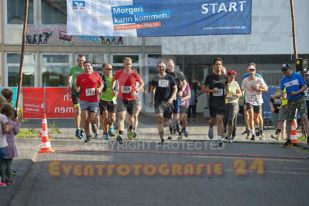 230804_1812_EX1_3821 | Sportfotografie im Rhein-Sieg Kreis, Köln, Bonn, NRW, Rheinland Pfalz, Hessen, etc. Unser Tätigkeitsfeld umfasst den Laufsport vom Volkslauf über den Marathon, Duathlon, Triathon bis zum Ultralauf wie Kölnpfad Ultra oder Schindertrail.