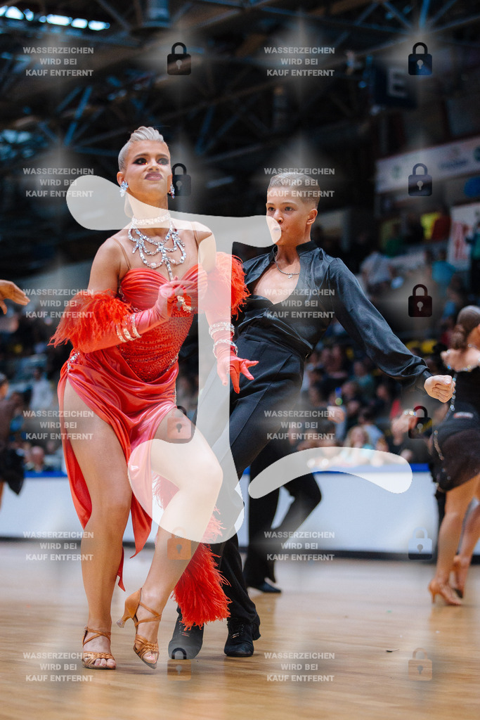 Hessen Tanzt WDSF Open Youth Latin 39th (56) Mykhailo Redko _ Anastacia Kuhn (TSC Astoria Karlsruhe)-2025-05-17-1135 | Webshop for digital downloads and prints of dance sport, event & show photographer Julian Link - Realisiert mit Pictrs.com