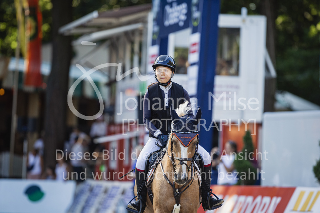 230908_OWLCh_PonyTrophy-336 | Deine schönsten Turniermomente als professionelle Fotos! Entdecke hochwertige Pferdesport-Fotografie im Online-Shop. Jetzt Fotos finden & bestellen!