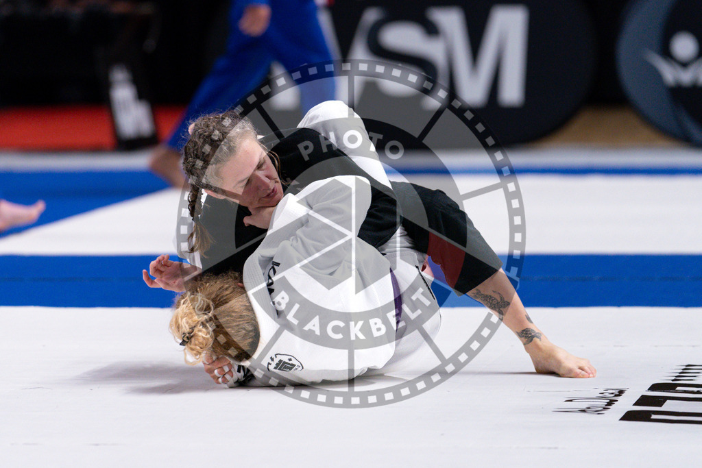 20241013PBB3139 | Athletes compete during the AJP Tour Europe Continental Jiu-Jitsu Amateurs & Masters Championship on October 13, 2024 in Almere near Amsterdam, Netherlands. © Chiara Dazi / photoblackbelt