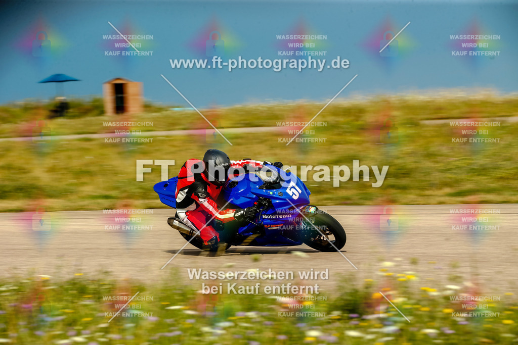 Chambley Juli-0659 | Hier findet Ihr Bilder von Touristenfahrten auf der Nürburgring Nordschleife oder von anderen Veranstaltungen die ich besucht habe. Viel Spass beim Durch Schauen 