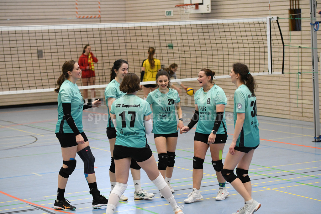 TSV Deggendorf Damen  : FC Ruderting | TSV Deggendorf Damen Volleyball - Realisiert mit Pictrs.com