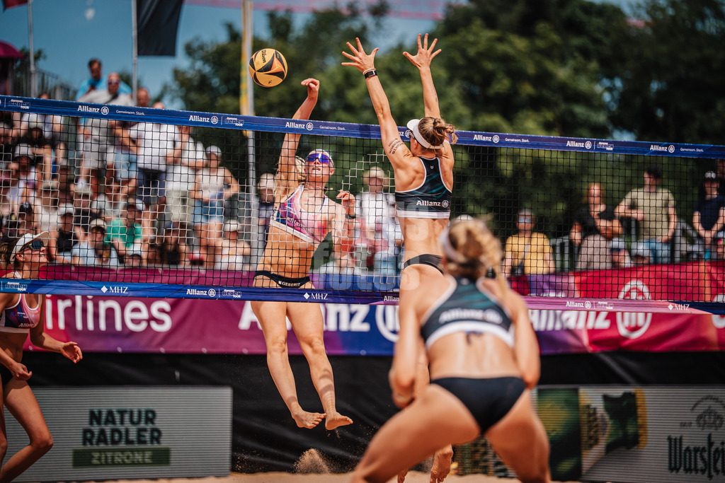 Beachvolleyball | Frauen | Allianz German Beach Tour 2025 | Tourstop München | 05.07.2025 | Anna Behlen beim Angriff