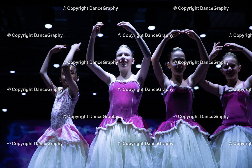 GPHY4813 | DanceGraphy - Realisiert mit Pictrs.com