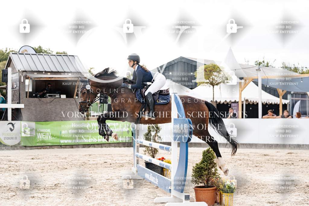 CK902539 | Turnierfotografie Pferdefotografie Trier Rheinland-Pfalz Pferdesport Reitsport Tierfotografie Sportfotografie Pferdevideo Pferdevideografie Equestrianvideography equestrianphotography  - Realisiert mit Pictrs.com