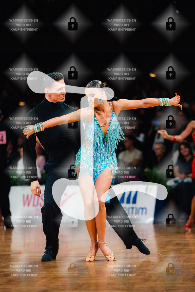 GOC 2025 - WDSF GrandSlam Latin 10-11th (40) Razvan Dumitrescu _ Jacqueline Joos (Germany)-2025-08-23-3769 | Webshop for digital downloads and prints of dance sport, event & show photographer Julian Link - Realisiert mit Pictrs.com