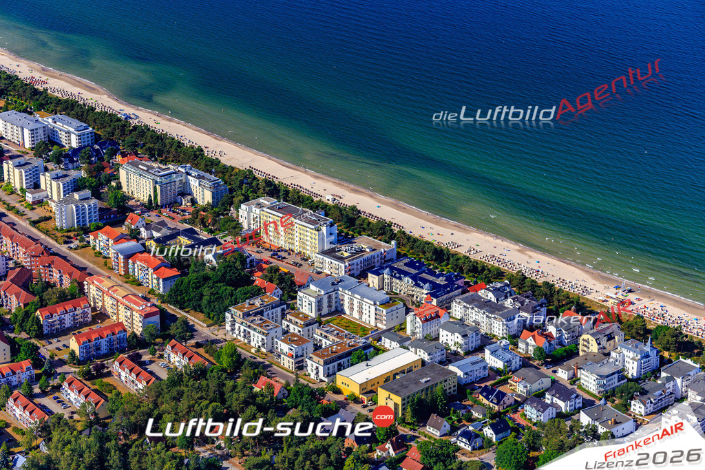 Die Luftbildaufnahme Strand - Binz wurde 2018 mittels Flugzeug (keine Drohne) erstellt. Perfekte Schärfe und Druck- Auflösung- Garantiert!