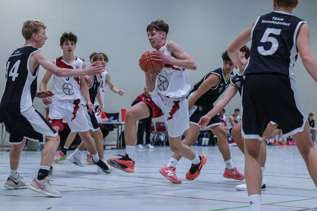 JBBL BAYER GIANTS vs Team BonnKöln RAG-122 | Fotos von Basketballspielen aus dem Raum NRW fotografiert von Gero Mueller-Laschet und Daniel Schaefer - Realisiert mit Pictrs.com