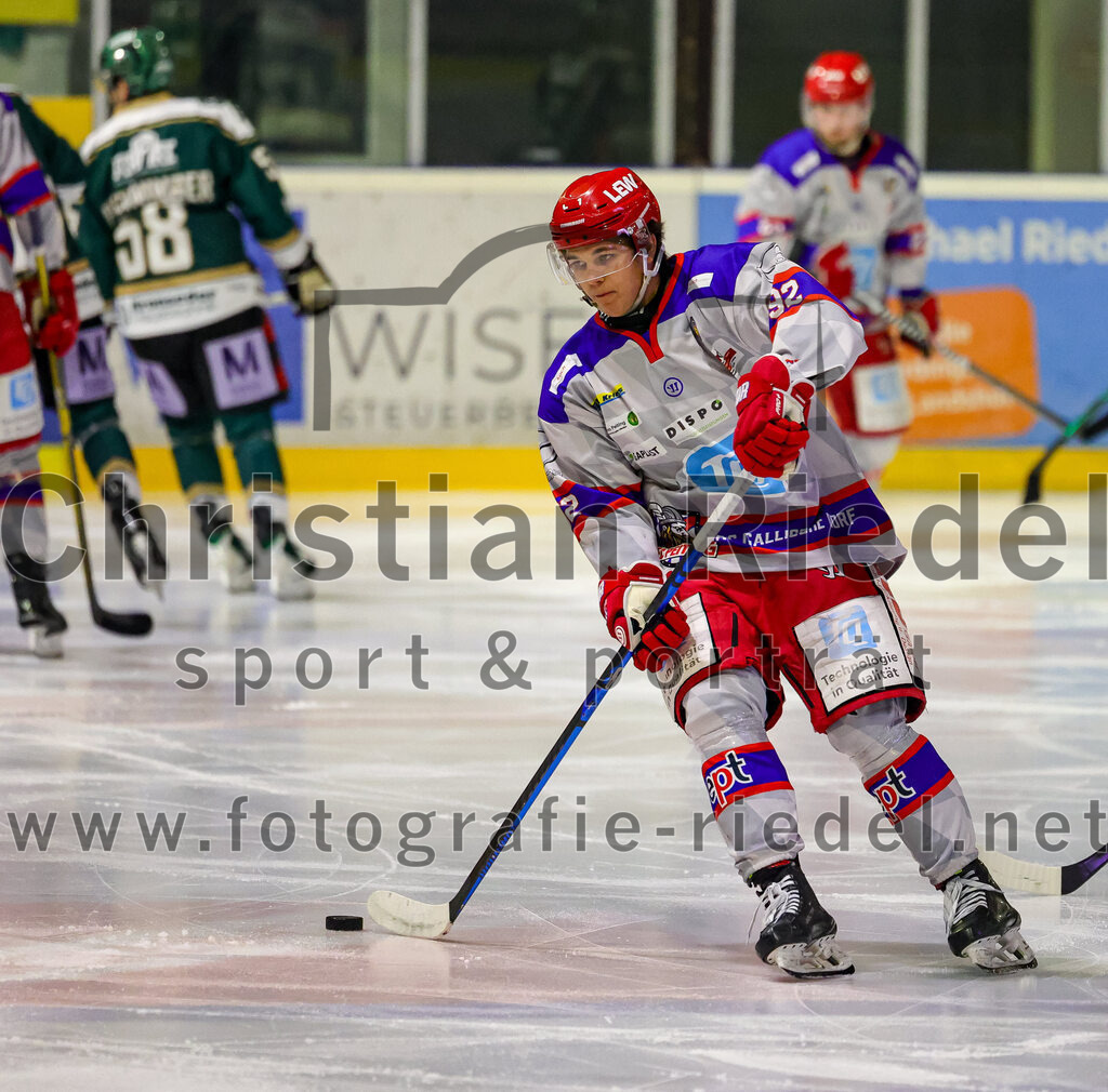 2026-02-15_089_TSV_Erding_gegen_EC_Peiting | Erding, Deutschland, 15.02.2026:Eishockey, Oberliga Süd 2025 / 2026, 47. Spieltag, TSV Erding gegen EC Peiting, Endergebnis: 4:5Sebastian Lassmann (EC Peiting, #92)Foto: Christian Riedel / fotografie-riedel.net