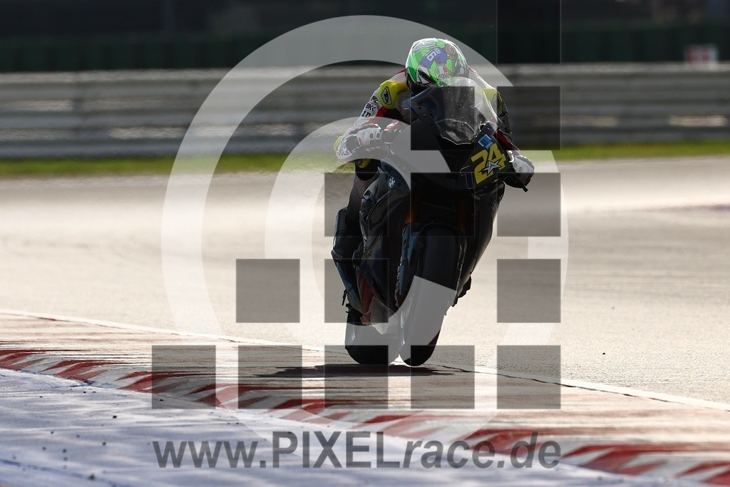 top-20240927_03704 | Schöne Erinnerungen an spannende Momente - das festzuhalten ist unser Job. PIXELrace.de ist seit 2003 auf den Rennstrecken Europas unterwegs um die Action draußen beim Fahren und die wunderbare Stimmung imm Fahrerlager für euch einzufangen.