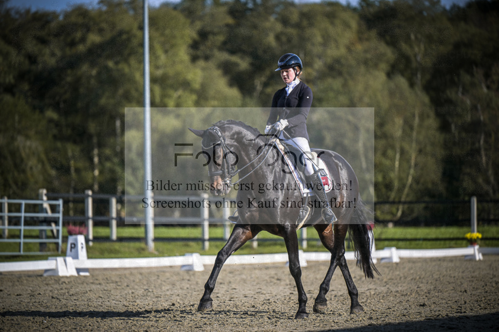 DOS_B850 | Entdecke hochwertige Reitturnierfotos von Foto Oger. Professionell, emotional und authentisch – jetzt Lieblingsmomente im Shop bestellen.Deutschlandweite Turnierfotografie. - Realisiert mit Pictrs.com