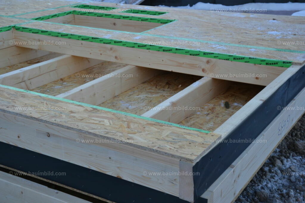 bib-lg09-holzbau-0005 | Nach LV-Leistungsgruppen sortierte Detailfotos über den Bau eines Hauses. Alle Hausbau-Bilder direkt vom Urheber und Autor der Website Haus-Selber-Bauen.com