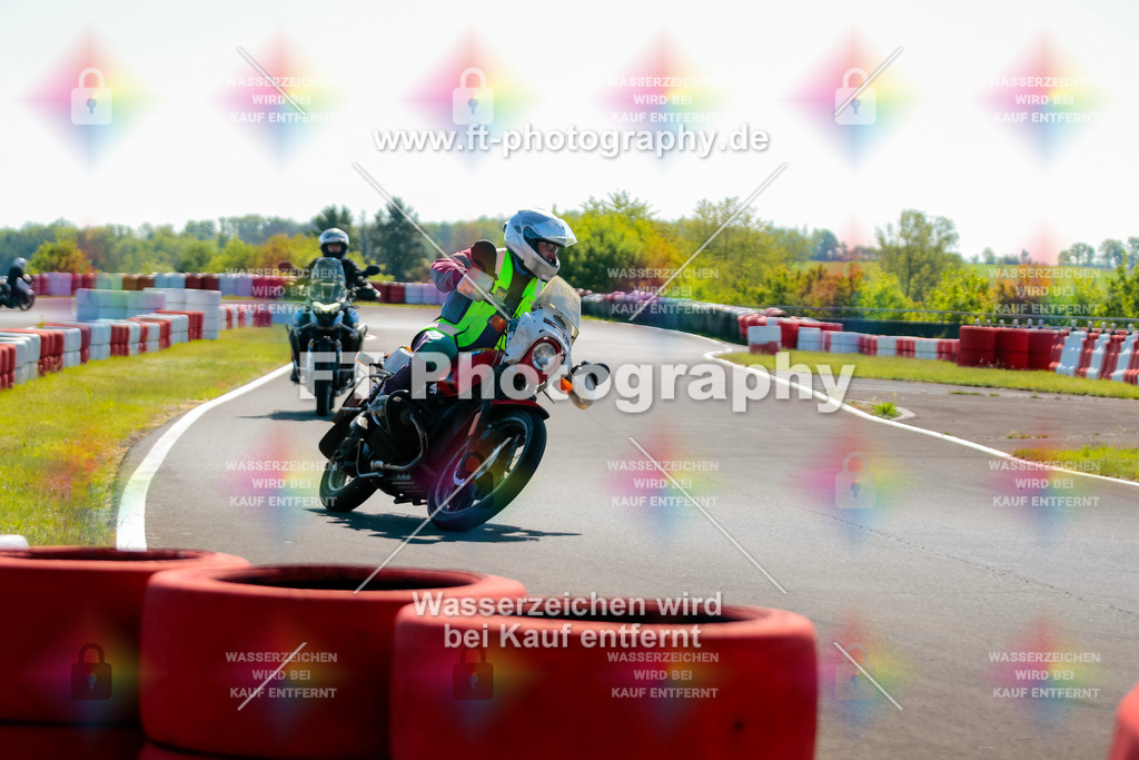 Moto-TeamOBK-21391 | Hier findet Ihr Bilder von Touristenfahrten auf der Nürburgring Nordschleife oder von anderen Veranstaltungen die ich besucht habe. Viel Spass beim Durch Schauen 