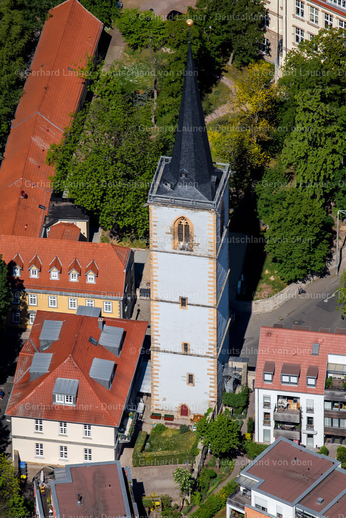 4026673 | ERFURT 07.05.2020 Kirchenturm und Turm- Dach am Kirchengebäude des "Nikolaikirchturm" an der Augustinerstraße im Ortsteil Altstadt in Erfurt im Bundesland Thüringen, Deutschland. // Church tower and tower roof at the church building of the "Nikolaikirchturm" on Augustinerstrasse in the district Altstadt in Erfurt in the state Thuringia, Germany. Foto: Gerhard Launer