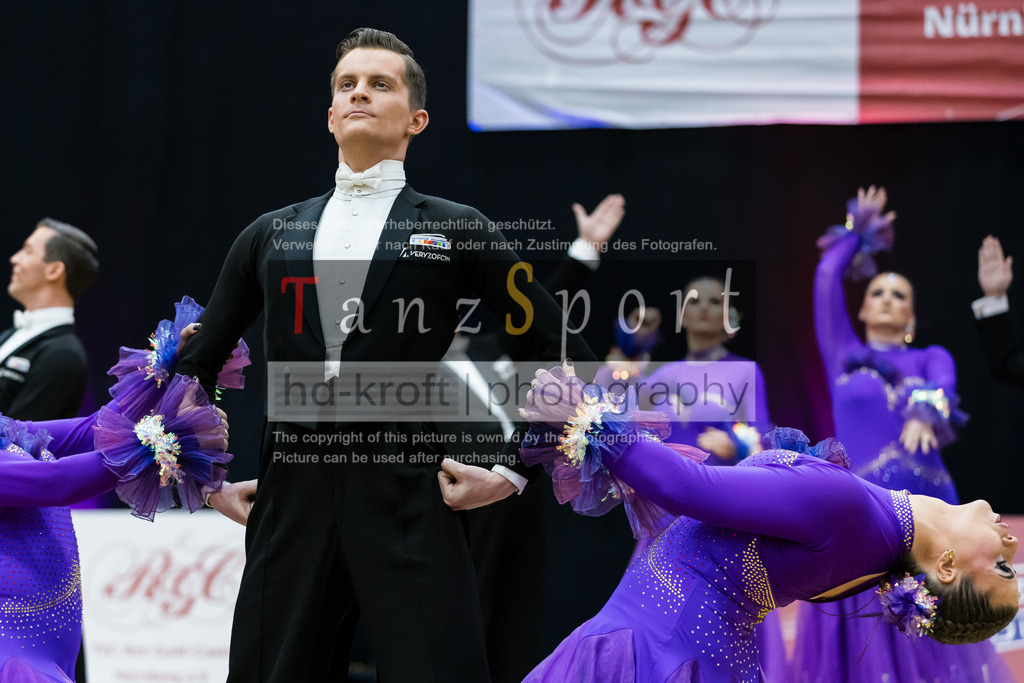 20260314_BL1_Std-Formationen_Nbg4409 | Tanzsportbilder, Standardtanz, Lateintanz, WDSF, DTV, LTVB, dancecomp, goc, hessen tanzt, blaues band der spree, walzer, tango, wiener walzer, slowfox, quickstepp, samba, rumba, cha-cha-cha, paso doble. jive, hd-kroft photography, turniertanzsport