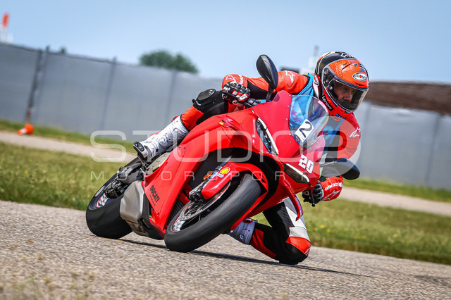 0002-260530DCB-095_2 | Deine Full-Service-Agentur für ✔️Videoproduktionen und ✔️Motorsportfotografie Jetzt Angebot anfragen!