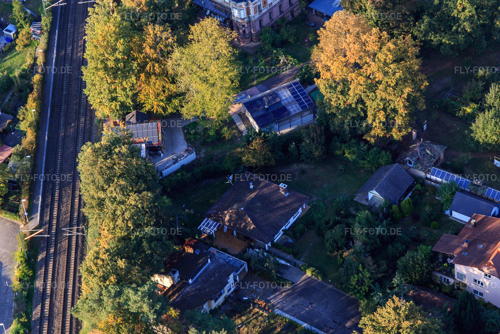 Luftbild: zwischen Ziegelbergstraße und S-Bahnlinie in Jockgrim im Bundesland Rheinland-Pfalz in Deutschland. Foto: IMG_123335.jpg vom 19.10.2020 durch Werner Riehm/FLY-FOTO.de