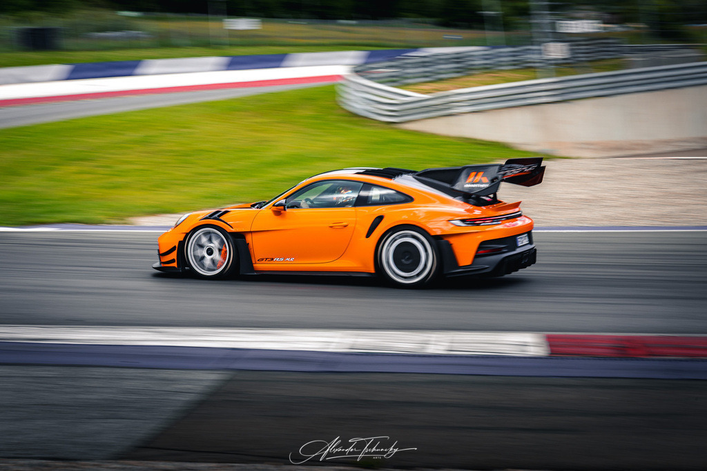 R6AT4316 _Alexander Tschuncky | Entdecken Sie die faszinierende Welt von Alexander Tschuncky Arts: Kreative Fotografie, atemberaubende Automobilkunst und hochwertiger Bilderdruck. Lassen Sie sich inspirieren! - Realisiert mit Pictrs.com