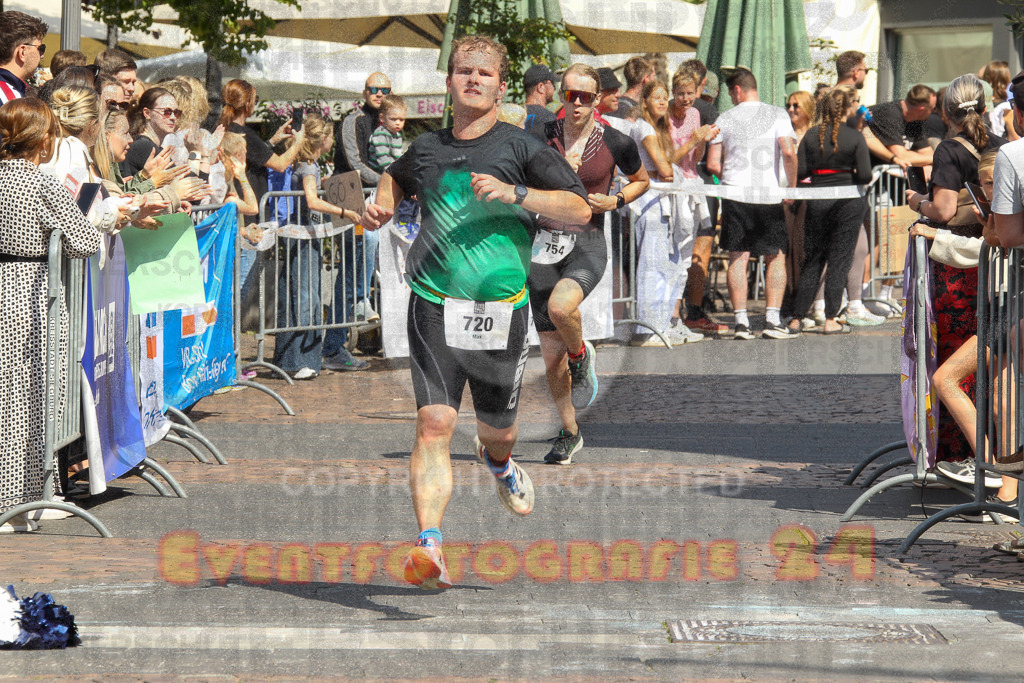 250824_1450_EV4_2291 | Sportfotografie im Rhein-Sieg Kreis, Köln, Bonn, NRW, Rheinland Pfalz, Hessen, etc. Unser Tätigkeitsfeld umfasst den Laufsport vom Volkslauf über den Marathon, Duathlon, Triathon bis zum Ultralauf wie Kölnpfad Ultra oder Schindertrail.
