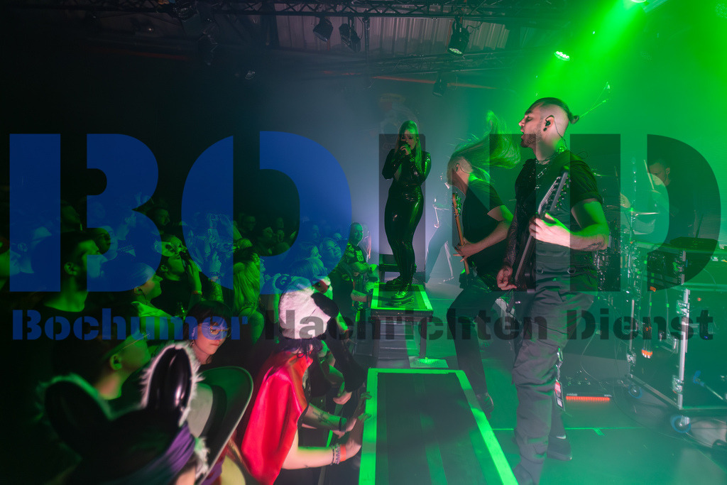 SES_ENIKOL20250501-20 | bond - Realisiert mit Pictrs.com