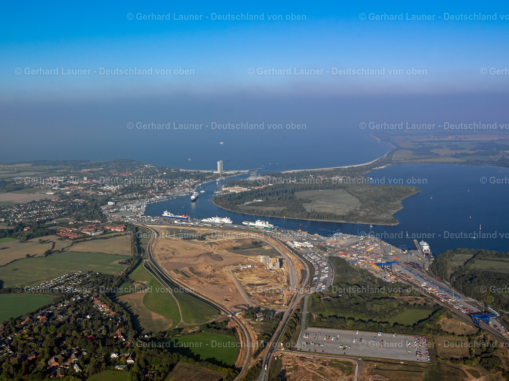 2581188 | Travemünde, Hafen und Priwall