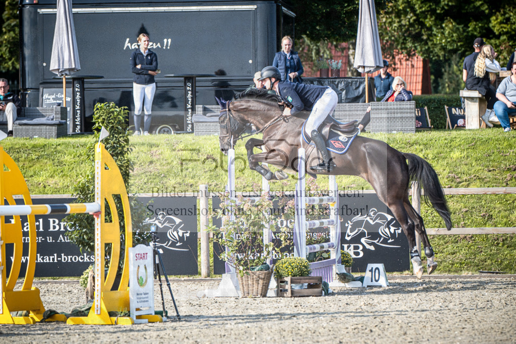 DOS_5438 | Entdecke hochwertige Reitturnierfotos von Foto Oger. Professionell, emotional und authentisch – jetzt Lieblingsmomente im Shop bestellen.Deutschlandweite Turnierfotografie. - Realisiert mit Pictrs.com