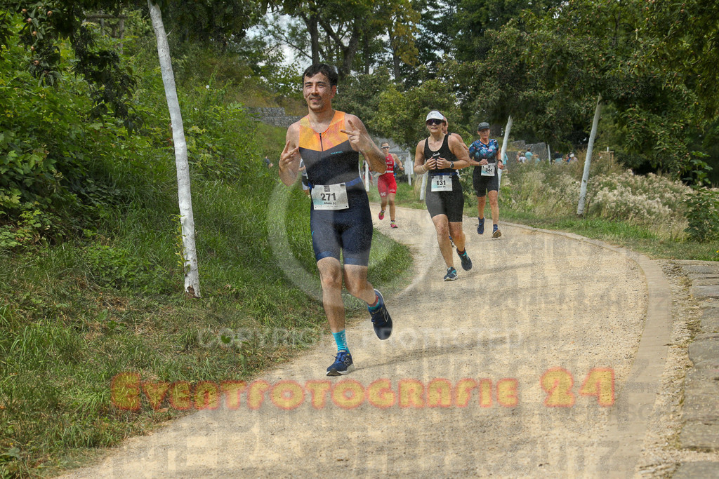 250824_1343_EX1_3396 | Sportfotografie im Rhein-Sieg Kreis, Köln, Bonn, NRW, Rheinland Pfalz, Hessen, etc. Unser Tätigkeitsfeld umfasst den Laufsport vom Volkslauf über den Marathon, Duathlon, Triathon bis zum Ultralauf wie Kölnpfad Ultra oder Schindertrail.
