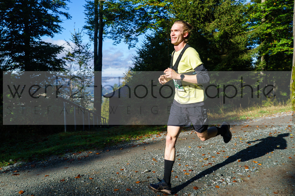Herbstlauf 2024 | Rennsteig-Herbstlauf von Neuhaus am Rennweg nach Masserberg am 6. Oktober 2024