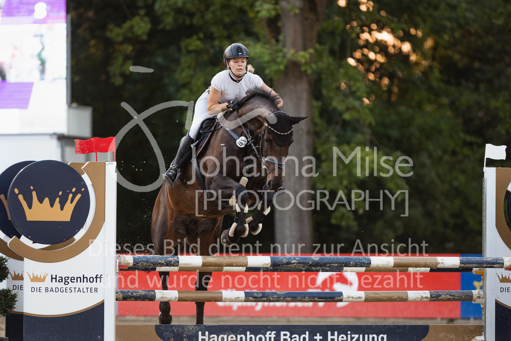 220825_Delbrueck_A1-Mannschaft-334 | Deine schönsten Turniermomente als professionelle Fotos! Entdecke hochwertige Pferdesport-Fotografie im Online-Shop. Jetzt Fotos finden & bestellen!