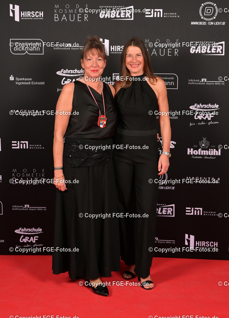 20240113-fge-fotos-0019 | Eröffnungsball der FGE am 13.01.2024 im Alten Stadttheater in Eichstätt. - Realisiert mit Pictrs.com