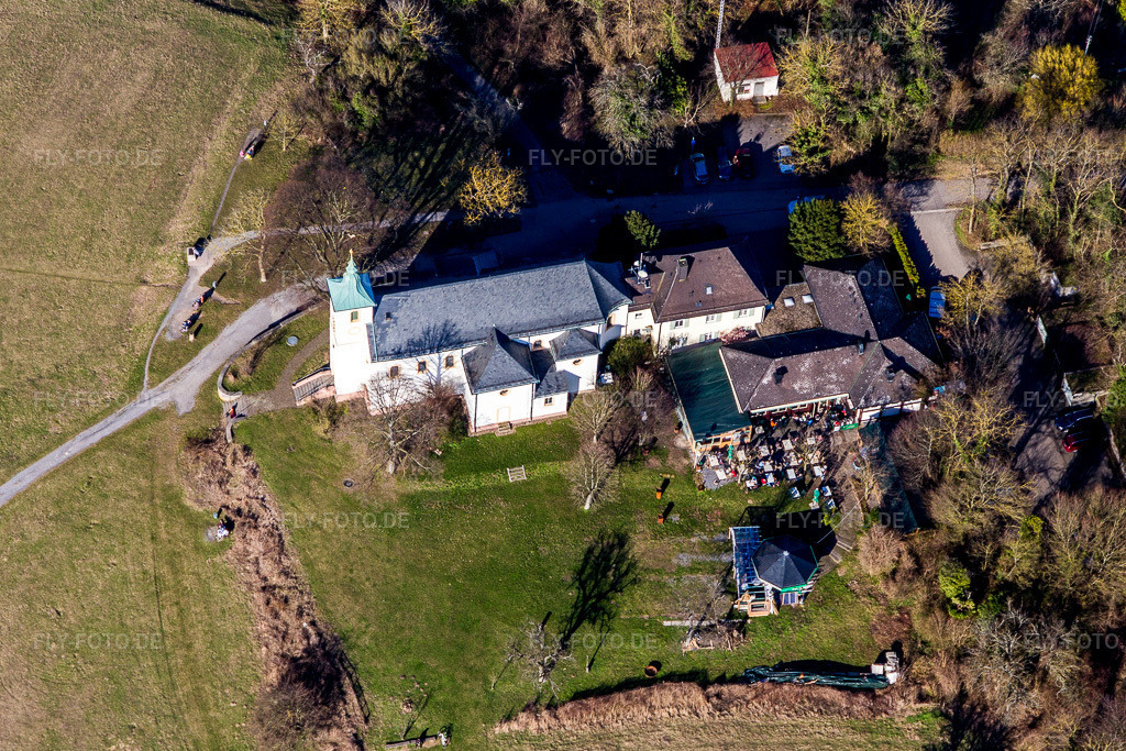 Luftbild: Kapelle Michaelskapelle auf dem Michaelsberg im Ortsteil Untergrombach in Bruchsal im Bundesland Baden-Württemberg in Deutschland. Foto: IMG_097258.jpg vom 10.03.2017 durch Werner Riehm/FLY-FOTO.de
