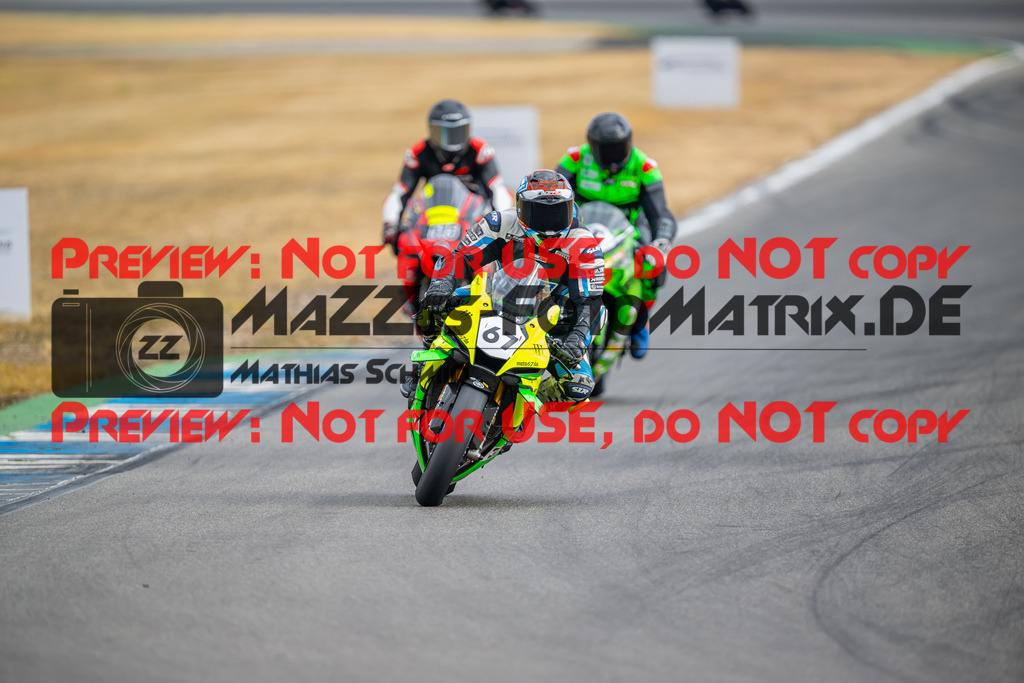MaZZes-Fotomatrix-20260809-587727 | R1