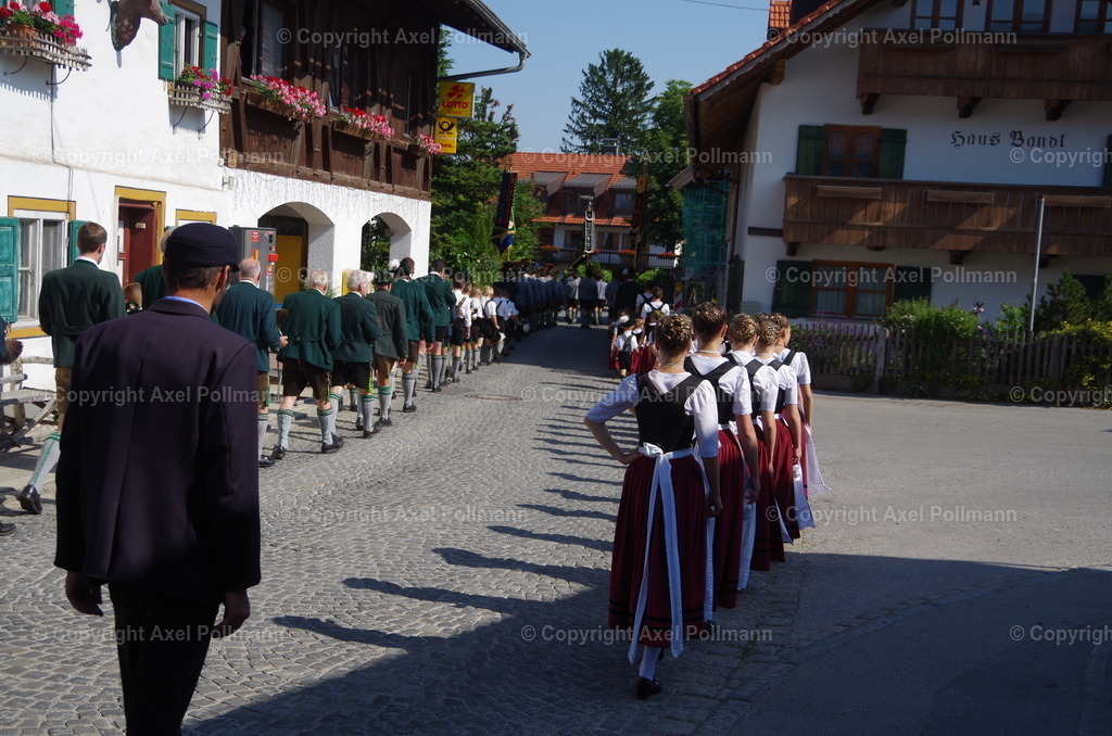 IMGP3349 | fotografiert von Axel PollmannLeonhardi Wallfahrt Benediktbeuern und Murnau, Fronleichnam, Fasching, Landschaft im Loisachtal und Benediktbeuern  - Realisiert mit Pictrs.com