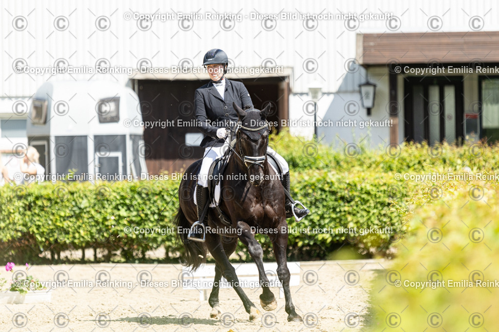 CL5A3560-2 | Emilia Reinking Fotografie - Realisiert mit Pictrs.com