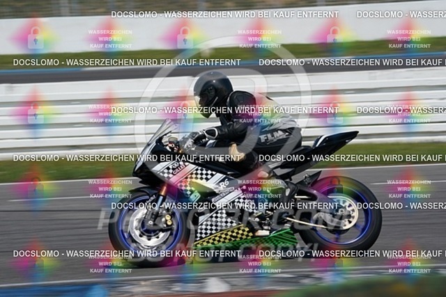 2022_05_09_PBK_13459 | Sportfotografie; SlowMotion; Video; Rennstrecke; Hafeneger; Speer; Racing; RSE; BMW; CBO; Trackday; Motorsportarena; Hockenheimring; Brno; Most; Barcelona; Valencia