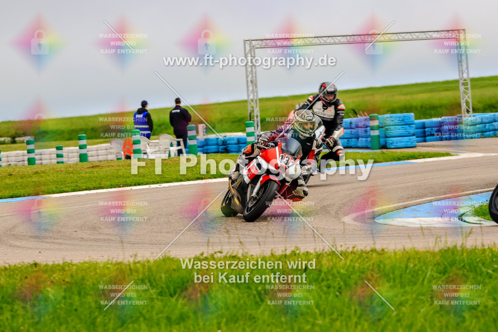 MotoTeam-8044 | Hier findet Ihr Bilder von Touristenfahrten auf der Nürburgring Nordschleife oder von anderen Veranstaltungen die ich besucht habe. Viel Spass beim Durch Schauen 