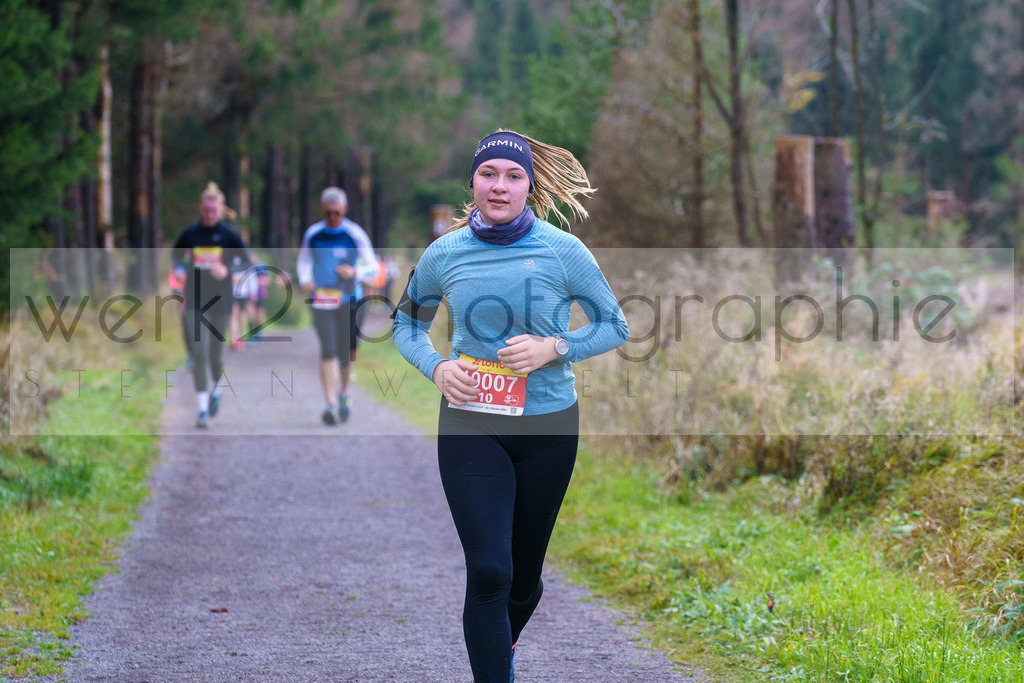 Herbstlauf 2024 | Rennsteig-Herbstlauf von Neuhaus am Rennweg nach Masserberg am 6. Oktober 2024